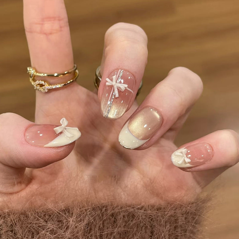 Elegante dekorative Nagelspitzen Karnz