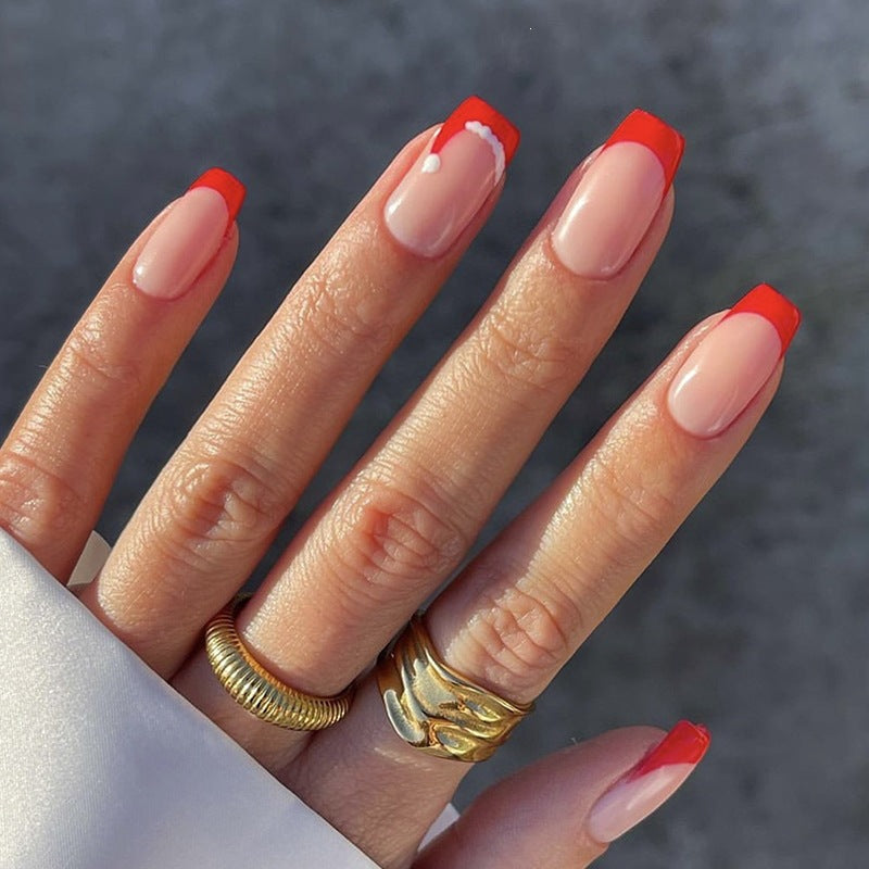 Kunstnagelset mit festlichem Winterthema Karnz
