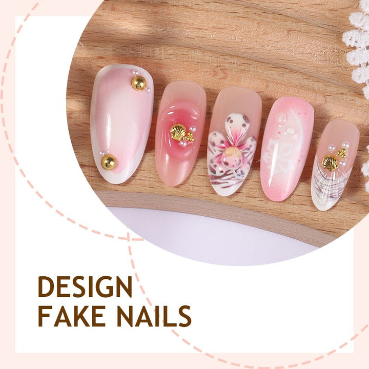 Kreatives Kunstnagelset mit eleganten Blumen- und Glitzerakzenten Karnz