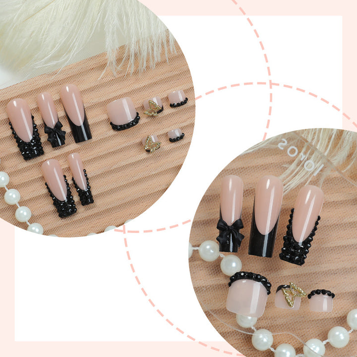 Elegantes Press-On Nagelkunstset mit dekorativen Schleifen und Kristallakzenten Karnz