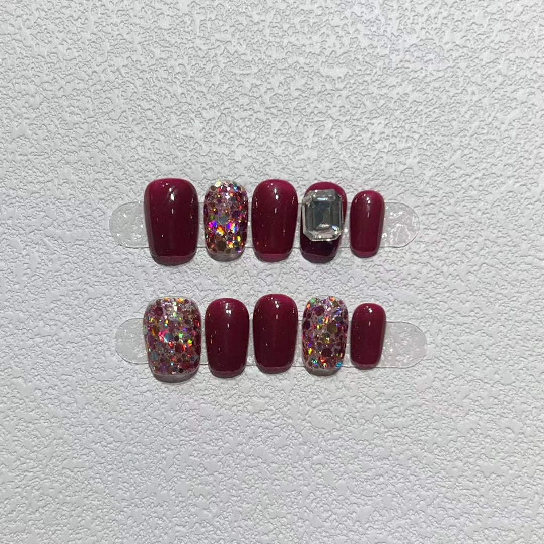 Elegantes Press-On Nail Art Set mit Edelstein-Akzenten Karnz