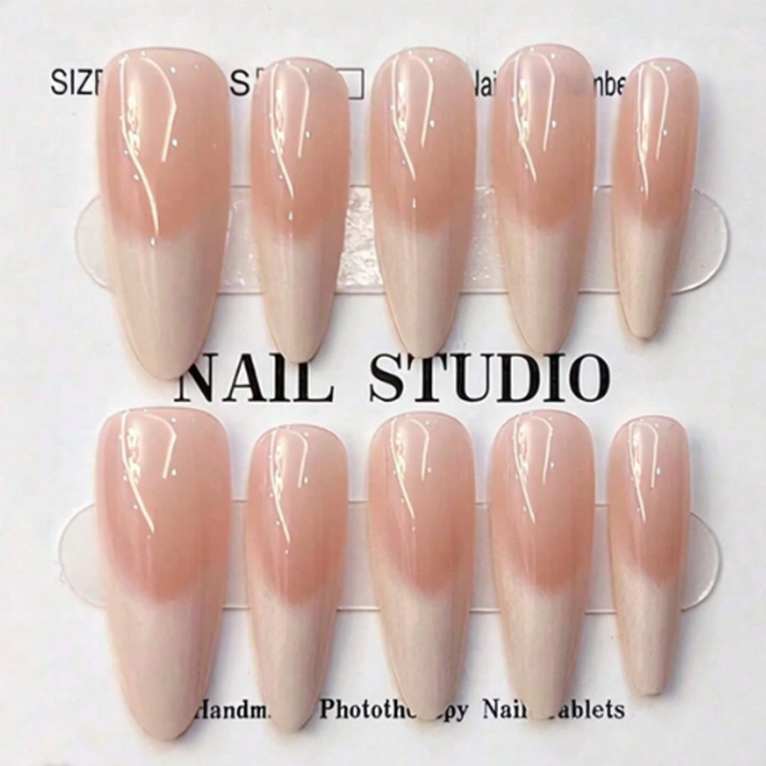 Glänzende Ombre Press-On Nagelspitzen Karnz