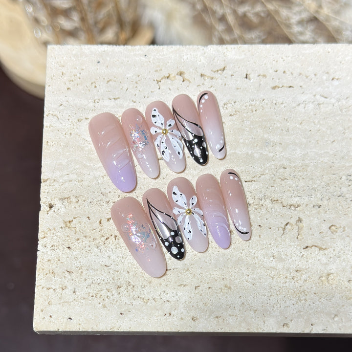 Künstlerisches Floral Press-On Nägel Set