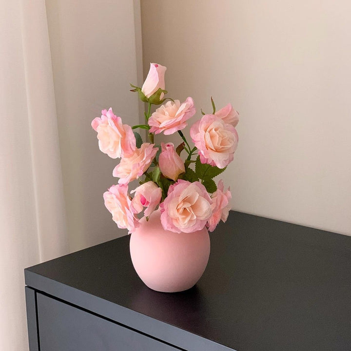 Elegante florale Anzeigeanordnung zur Heimdekoration