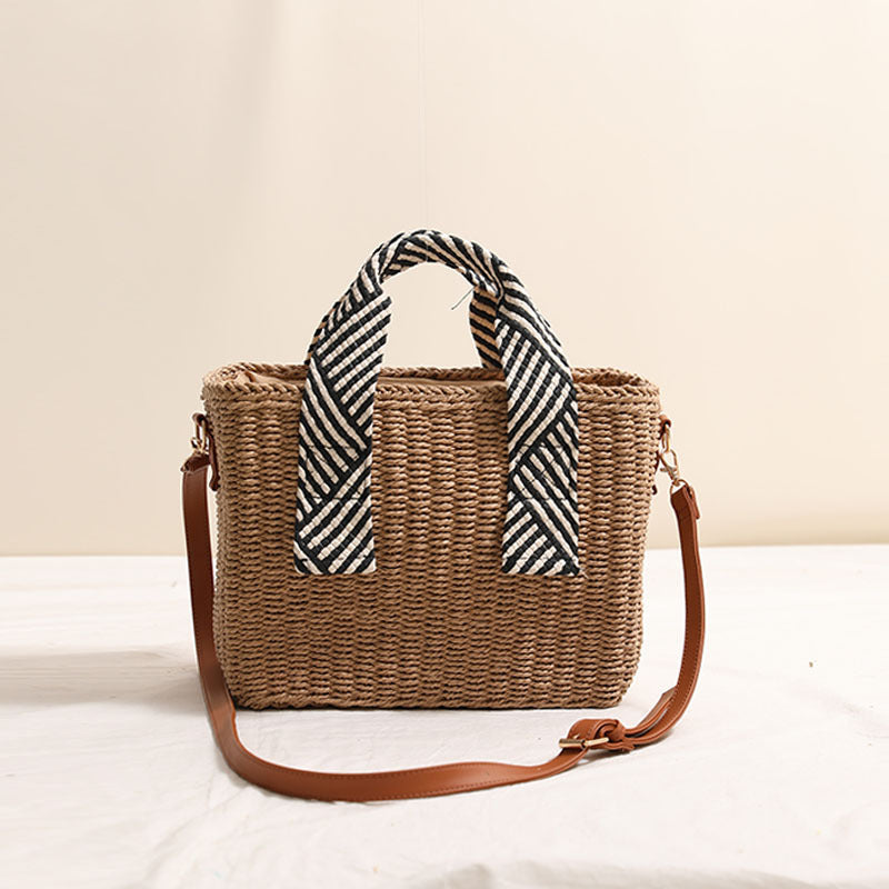 Damen Handtasche aus geflochtenem Naturmaterial mit modischem Detail Karnz