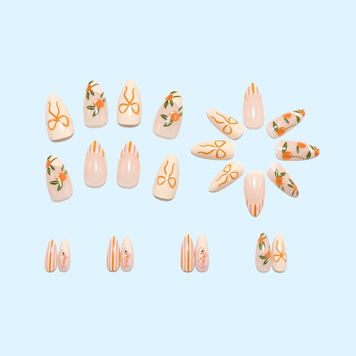 Kunstvolle Nagelkunst mit Farbenfrohen Frühlingsmotiven Karnz