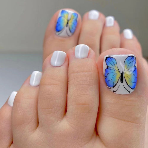 Kunstnägel mit Schmetterlingsdesign Karnz