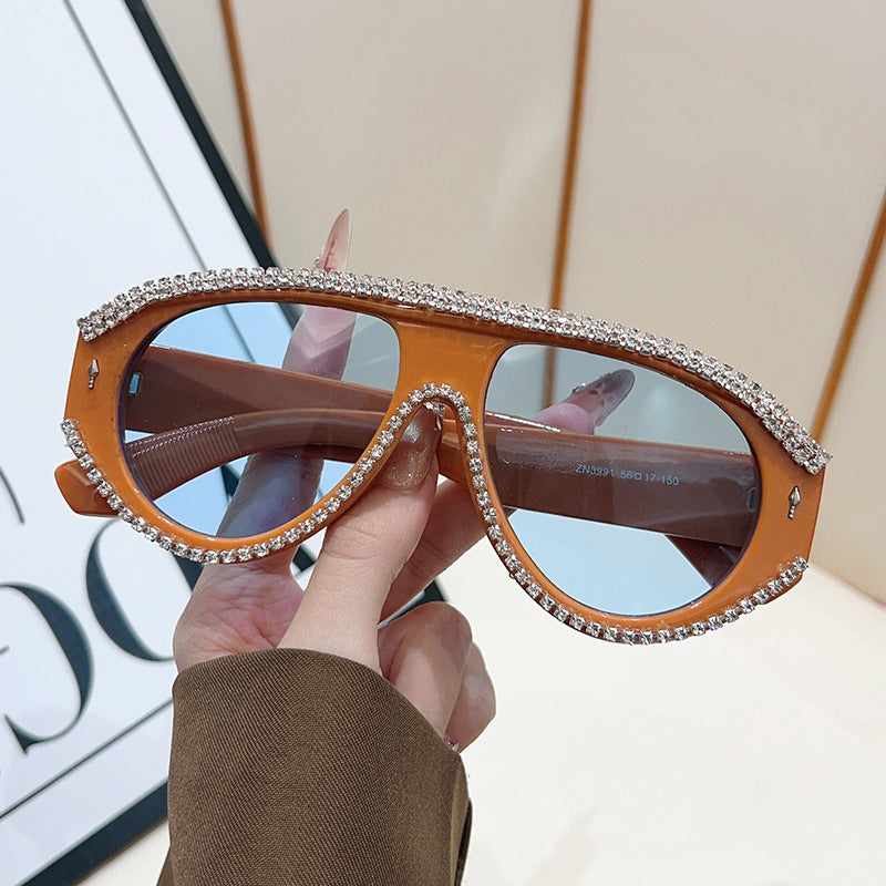 Luxuriöse Übergroße Strasssonnenbrille Karnz