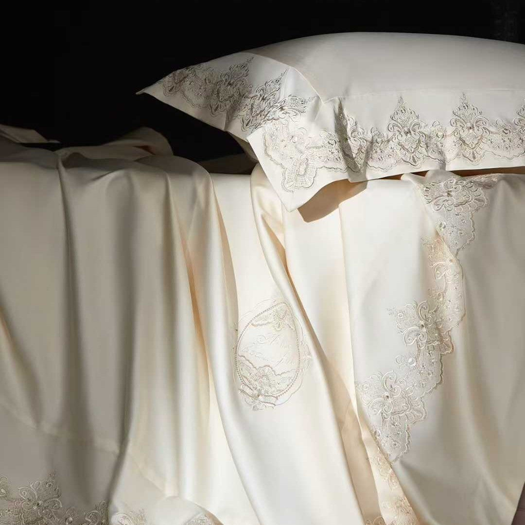 Luxuriöses Satin-Feel Besticktes Spitzenbesatz Bettwäsche Duvet Decken Set