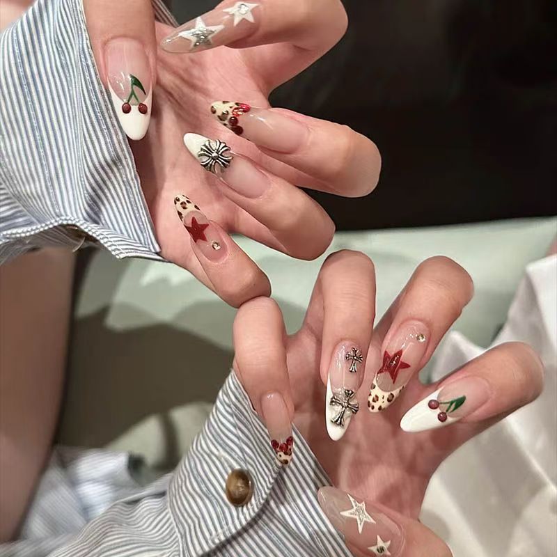 Kreative Press-On Nagelkunst