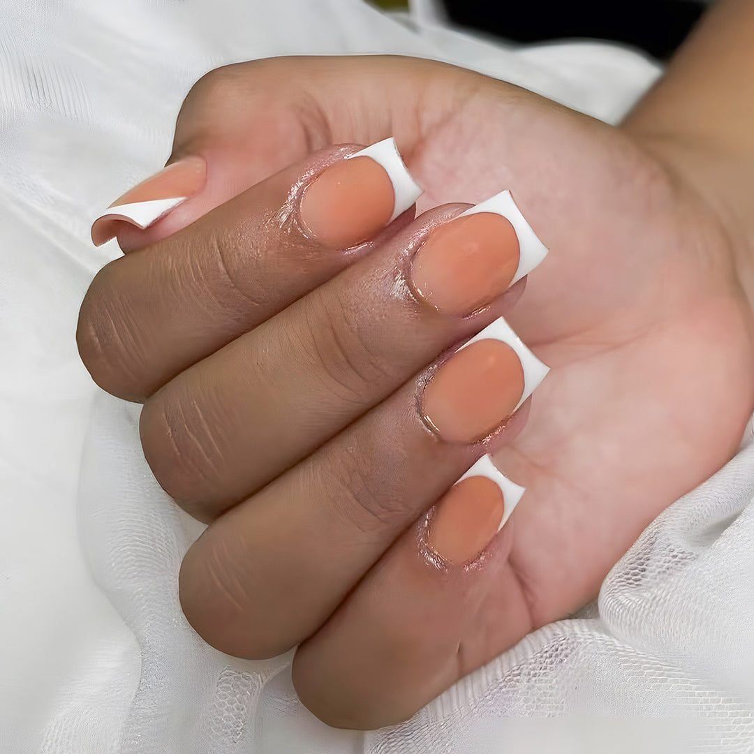 Glänzendes French Tip Press-On Nagelset Karnz