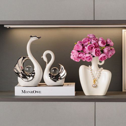 Elegante Schwanenfigur