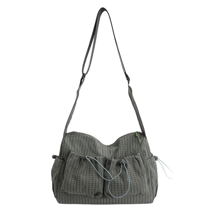 Lässige karierte Schultertasche