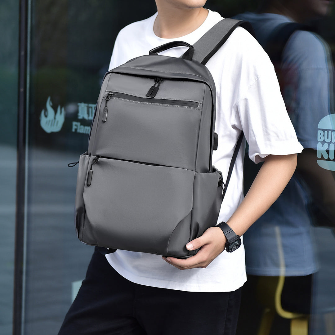Stylischer Urban-Rucksack mit mehreren Fächern Karnz