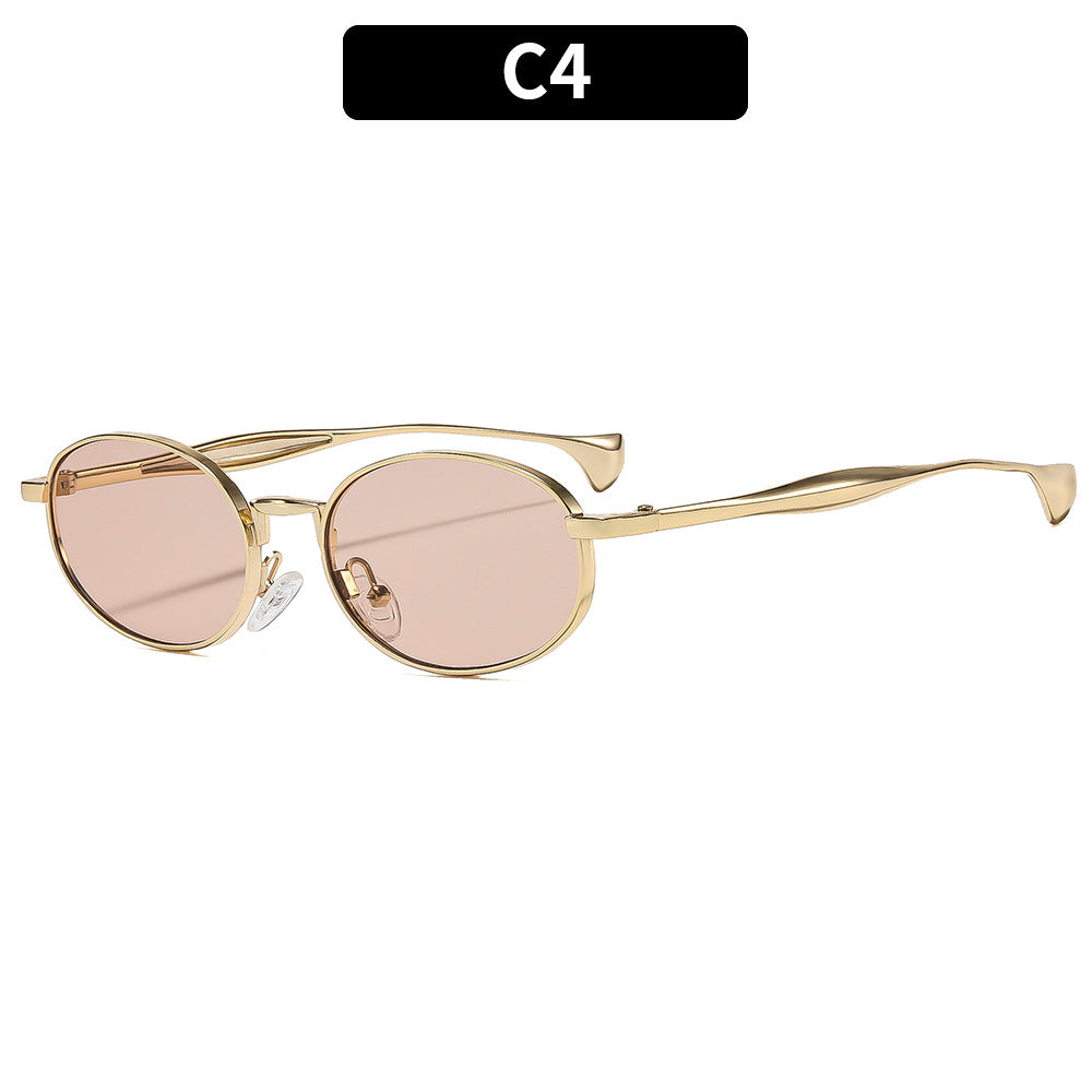 Chice goldfarbene ovale Sonnenbrille