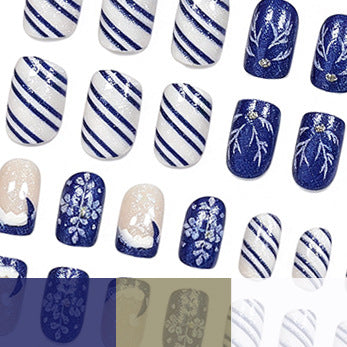 Künstlerische winterliche Acryl-Nagelkunstverzierungen Karnz