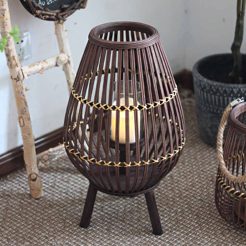 Rustikale Rattan-Laterne Karnz