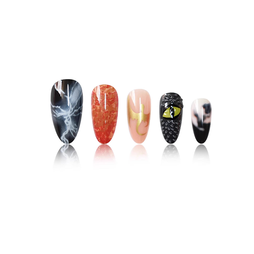Künstlerisch thematisierte Press-On Nagelkunst Karnz