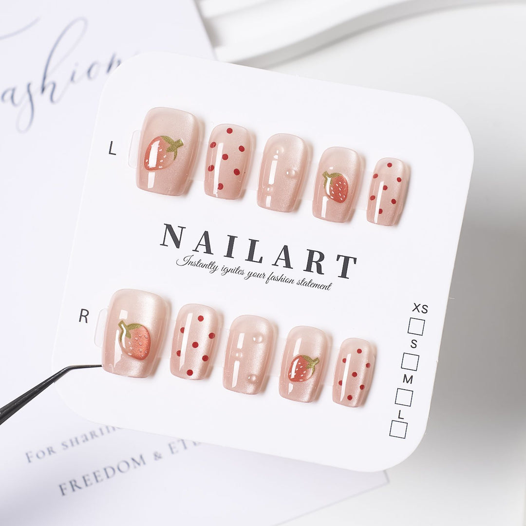 Künstlerisches Stiletto Press-On Nagelset mit floralem Schmuck Karnz