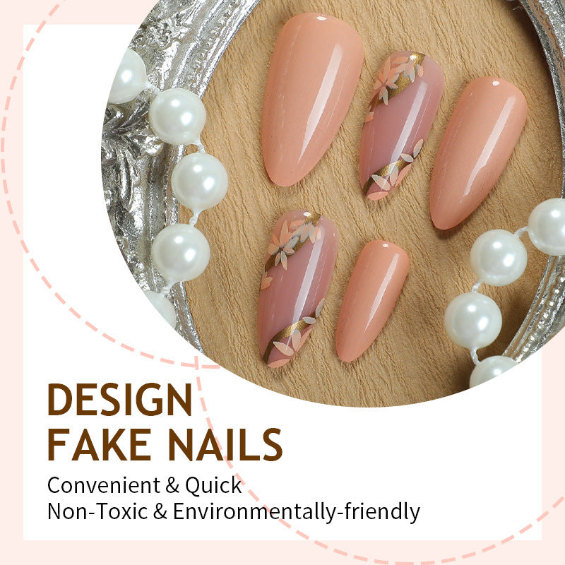 Kunstnagelset mit eleganten Blütenmotiven Karnz