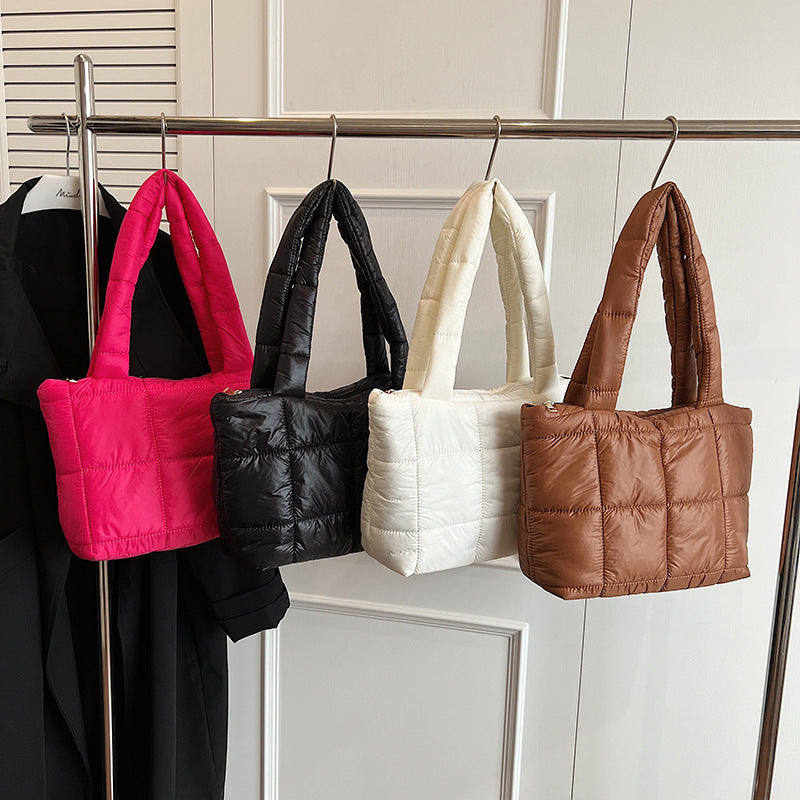 Gemütliche gesteppt Tote Bag