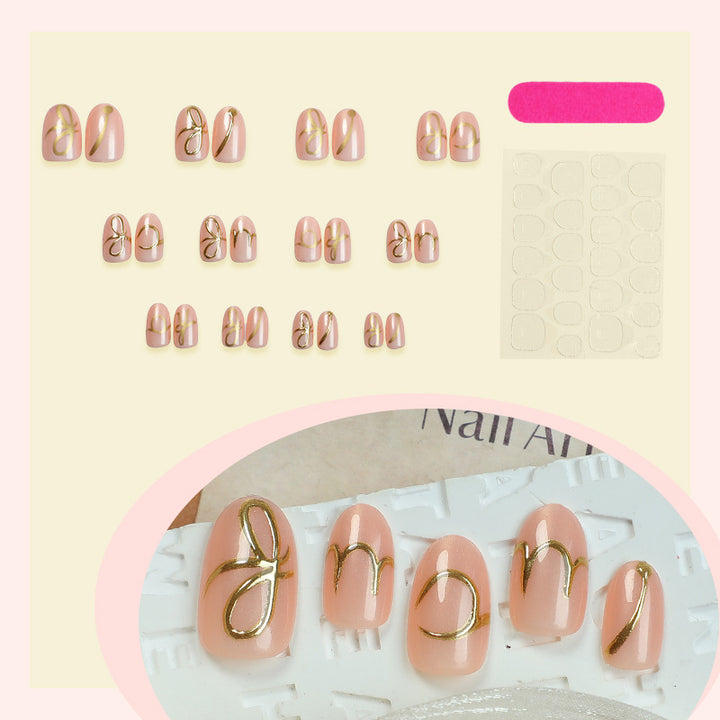 Elegantes Press-On Nail Art Set mit stilvollen goldenen Akzenten Karnz