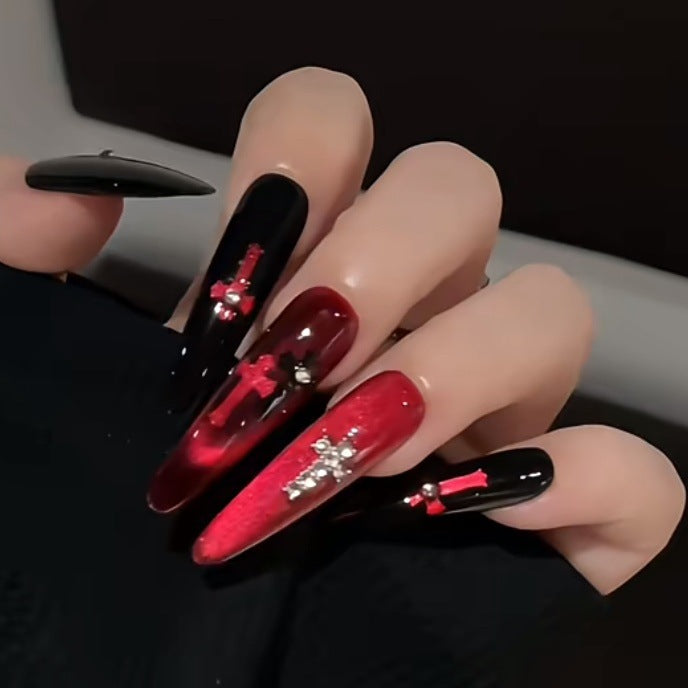 Glamouröser Stiletto Press-On Nagelset Karnz