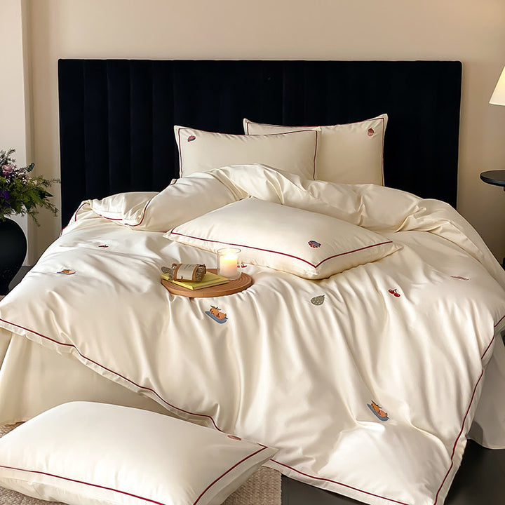 Bestickte Baumwollsatin Bettbezugset mit Paspelrand & Mini Tiermotiven