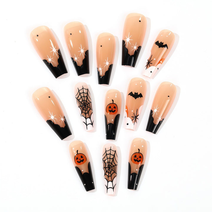 Kreatives Halloween-Nageldesign Karnz