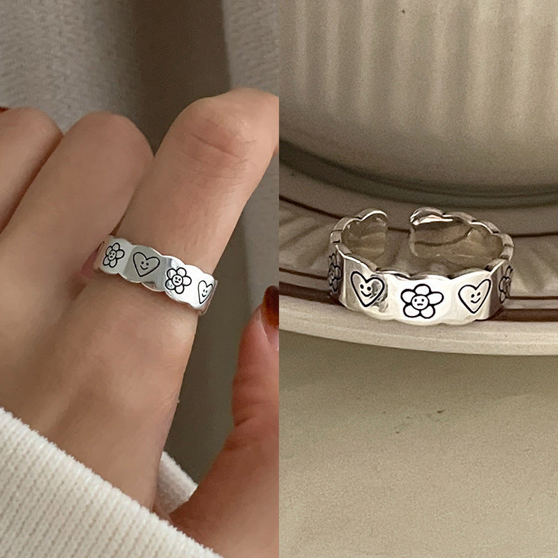 Verstellbarer Silberner Blumenmuster Ring Karnz