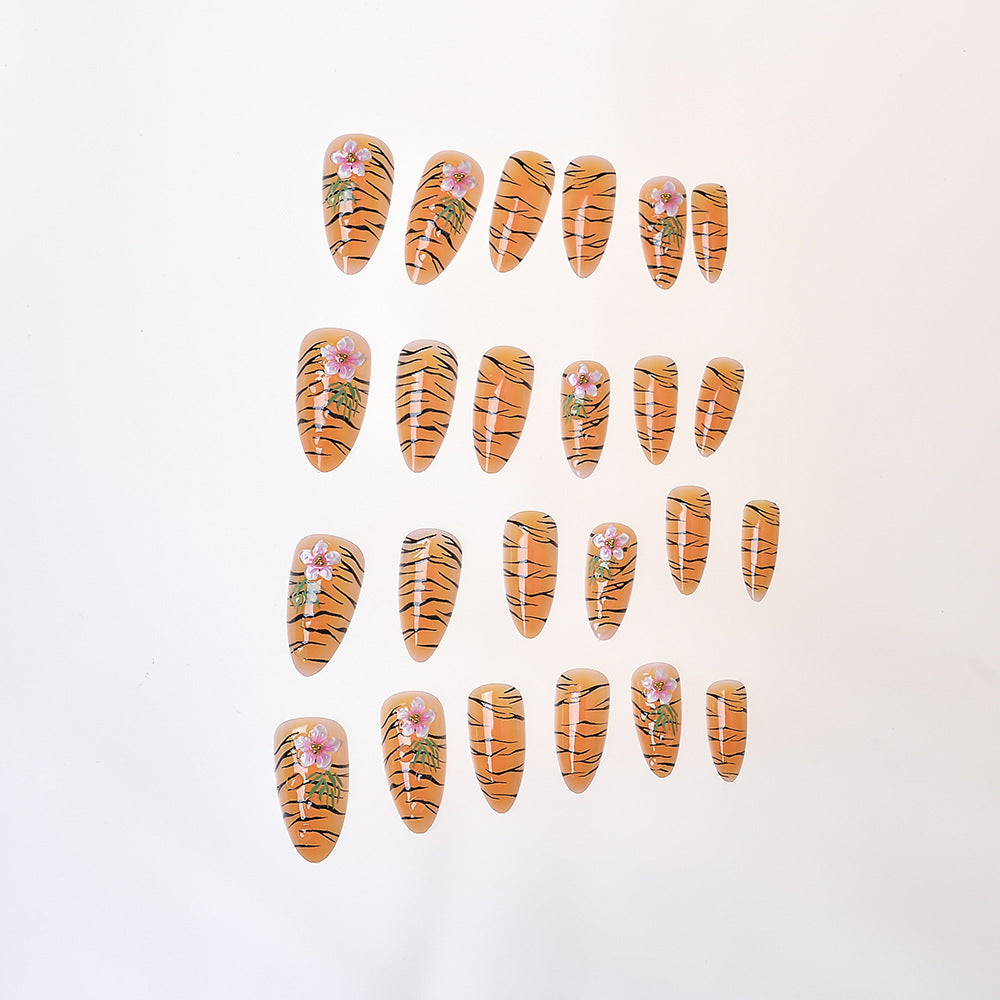 Floral Design Press-On Nail Set Karnz