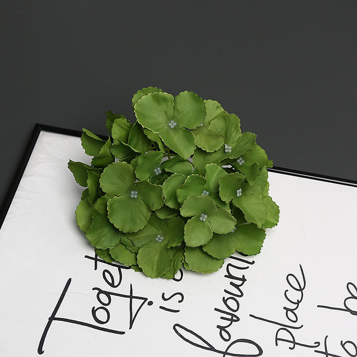 Elegante dekorative Blumenarrangement