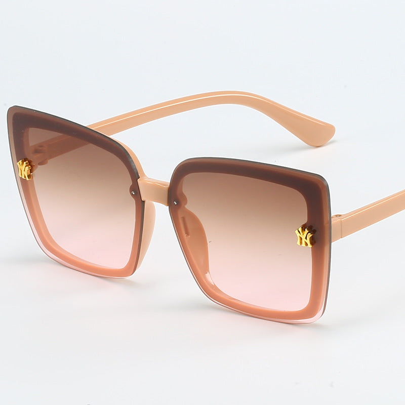 Damen stilvolle quadratische Sonnenbrille mit eleganten Details Karnz