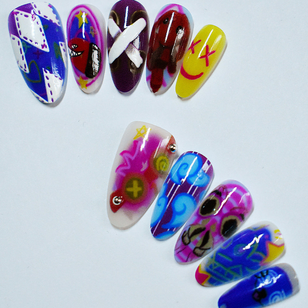 Künstlerisches Kuss-Themen Press-On Nagelkunst Karnz
