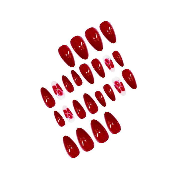 Elegante florale Press-On-Nagelkunst Karnz