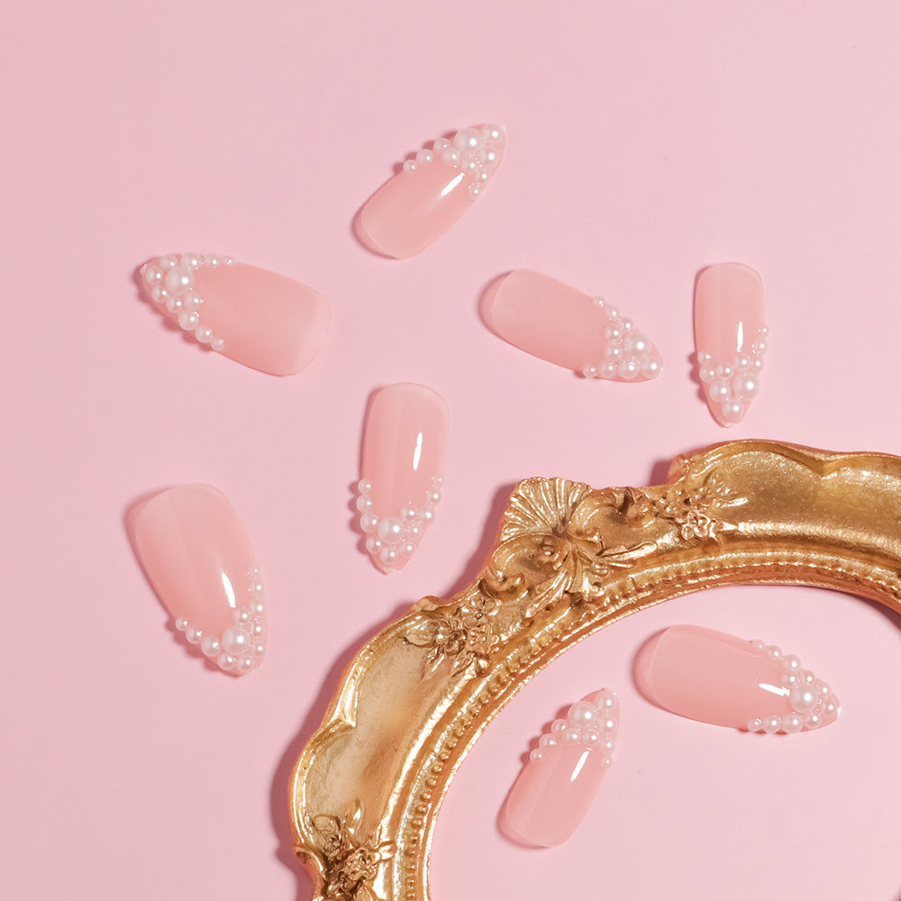 Glamouröses Perl-betontes Druck-Nagelset Karnz