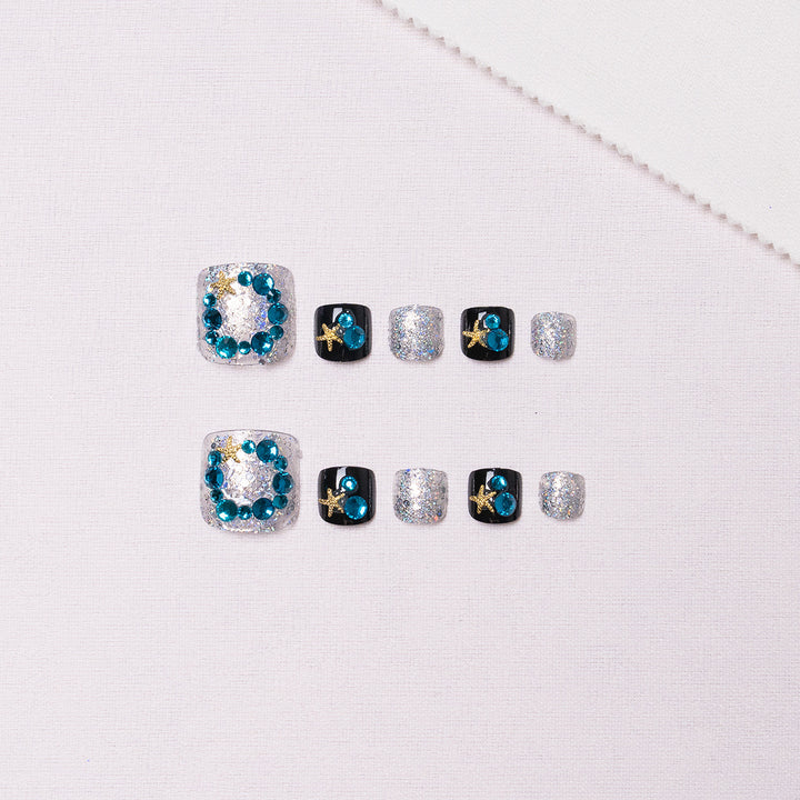 Elegante dekorative Pediküre Nagelkunst