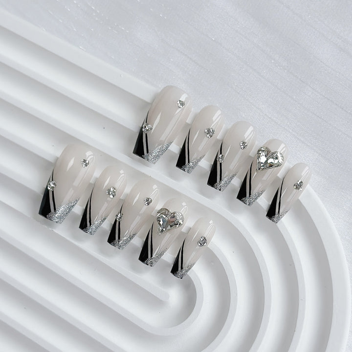 Glamourös Press-On Nagelkunst Set mit Strass und geometrischem Design