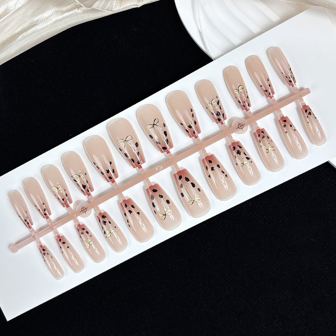 Press-On Nagelkunst Karnz