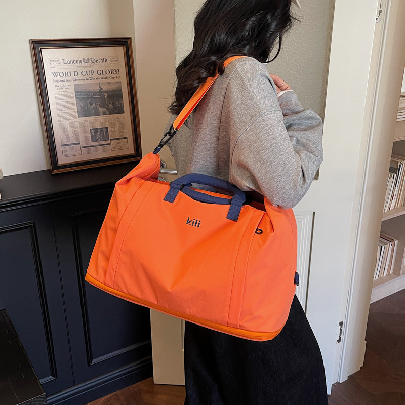 Stylische multifunktionale Reisetasche Karnz