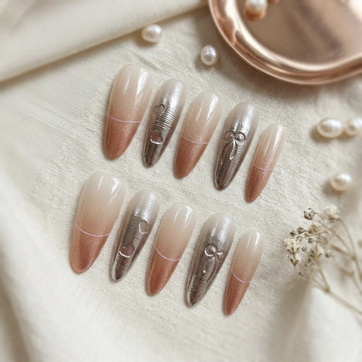 Dekoratives Press-On-Nagelset mit elegantem Design