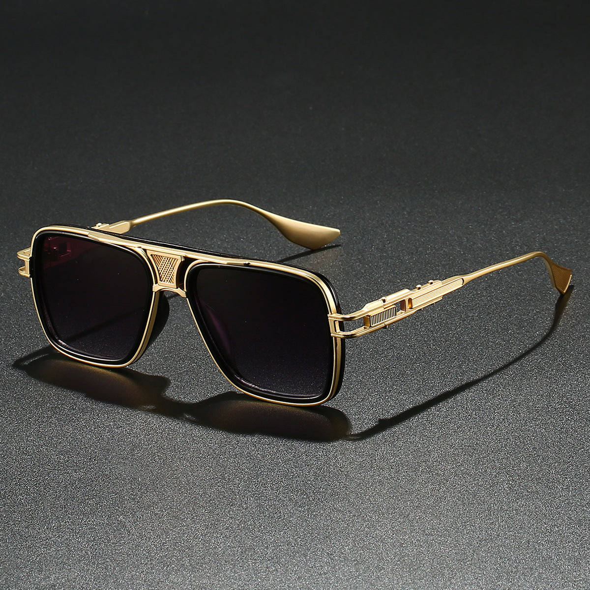 Damen Designer-Sonnenbrille mit luxuriösem Metallrahmen und trendigem Detail Karnz