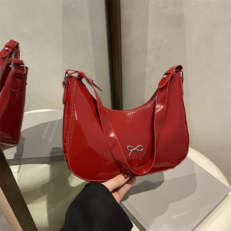 Premium Glänzende Kunstleder Hobo Tasche Karnz