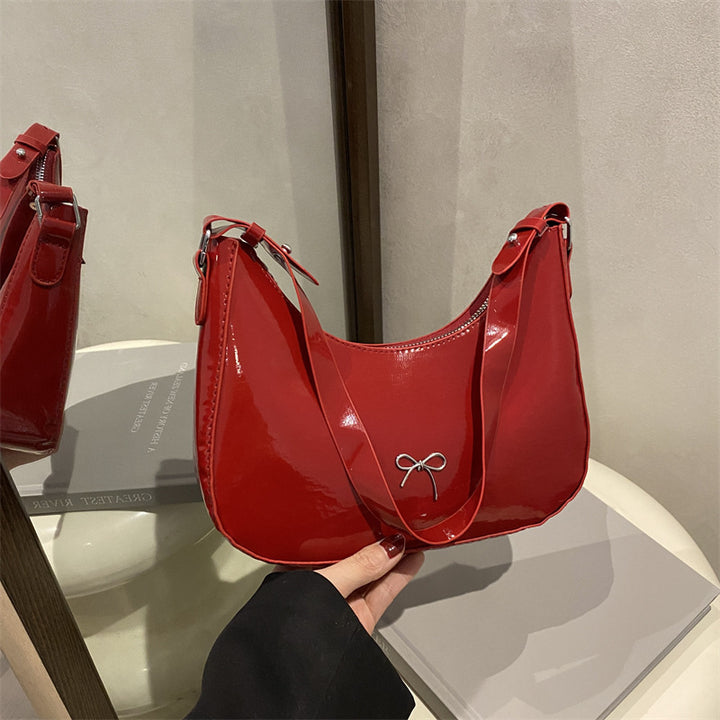 Premium Glänzende Kunstleder Hobo Tasche Karnz