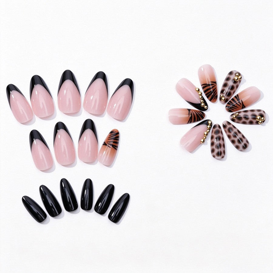 Kunstnagelset mit eleganten Tier- und Glitzermustern Karnz