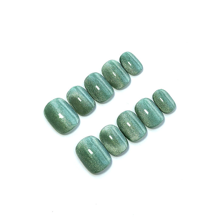 Glänzendes Press-On-Nagelset mit schimmerndem Finish