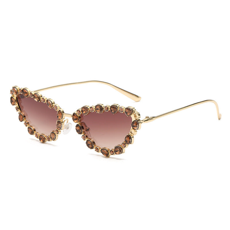 Damen Glamouröse Cat-Eye Sonnenbrille mit funkelnden Strassdetails Karnz
