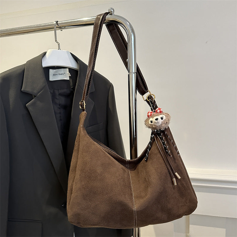 Weiche Wildleder Hobo-Handtasche Karnz
