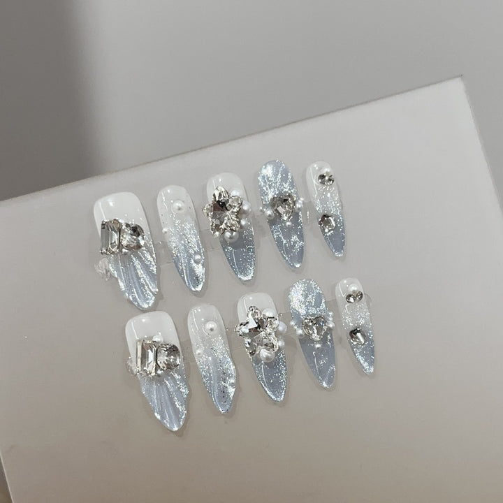 Glamouröse mit Juwelen akzentuierte Press-On Nagelset