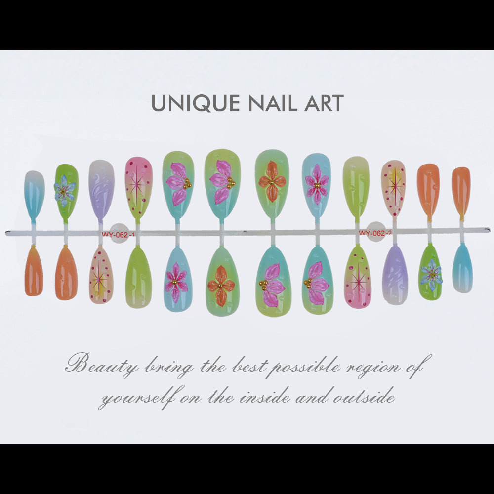 Künstlerisches Floral-Verzierte Press-On Nagelset Karnz